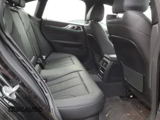 2023 BMW i4 eDrive35 z VIN WBY43AW04PFP61934, wystawiony jako Copart lot #48541455 z przebiegiem 37 042 mil mil oraz Czysty tytuł • Clean title. Historia ofert i sprzedaży dostępna na DreamBid. Obrazek 10.