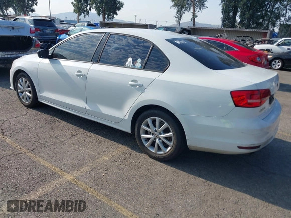 2015 Volkswagen Jetta SE with VIN 3VWD17AJ5FM258354, listed as a IAAI auction lot 42709041 with 191,338 mi miles and . Bid and sale history available at DreamBid. Image 3.
