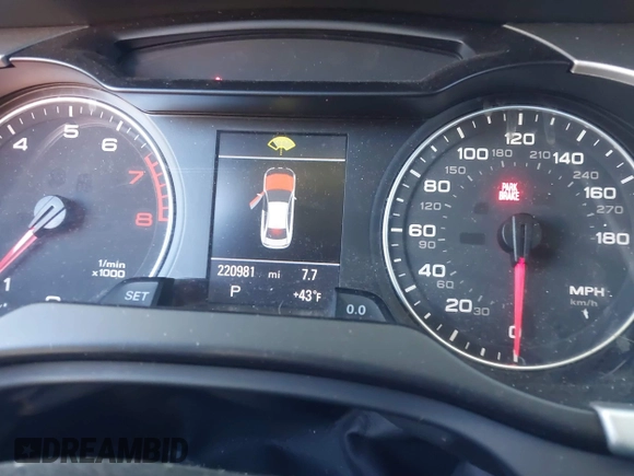 2010 Audi A4 Premium Plus с VIN WAUFFAFL1AN038872, выставлен на аукционе IAAI как лот 41295934 с пробегом 220 981 миль миль и . История ставок и продаж доступна на DreamBid. Изображение 7.