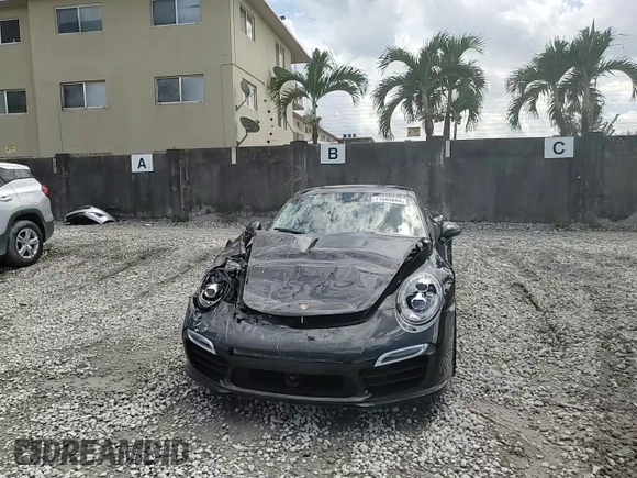 2015 Porsche 911 Turbo S z VIN WP0AD2A94FS166536, wystawiony jako Copart lot #71944844 z przebiegiem 9 222 mil mil oraz Szkoda całkowita • Salvage title. Historia ofert i sprzedaży dostępna na DreamBid. Obrazek 10.