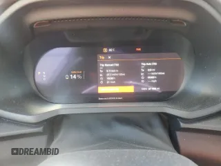 2023 Polestar 2 z VIN YSMEG3KA8PL161928, wystawiony jako Copart lot #71888474 z przebiegiem 27 406 mil mil oraz Szkoda całkowita • Salvage title. Historia ofert i sprzedaży dostępna na DreamBid. Obrazek 9.