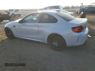 2020 BMW M2 Competition z VIN WBS2U7C01L7D99705, wystawiony jako Copart lot #83850434 z przebiegiem 101 313 mil mil oraz Szkoda całkowita • Salvage title. Historia ofert i sprzedaży dostępna na DreamBid. Obrazek 2.