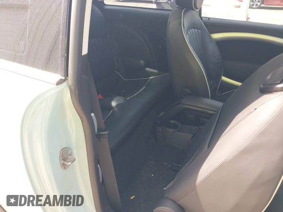 2013 MINI Hardtop with VIN WMWSU3C51DT372387, listed as a IAAI auction lot 42514124 with 100,560 mi miles and . Bid and sale history available at DreamBid. Image 8.