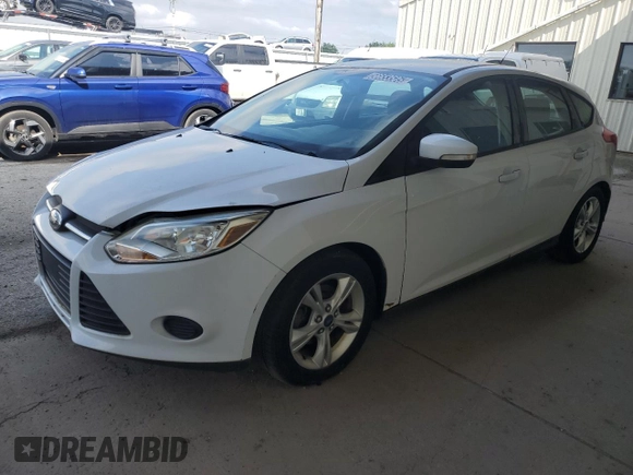 2014 Ford Focus SE z VIN 1FADP3K22EL119306, wystawiony jako Copart lot #56653505 z przebiegiem 109 021 mil mil oraz Czysty tytuł • Clean title. Historia ofert i sprzedaży dostępna na DreamBid. Obrazek 1.