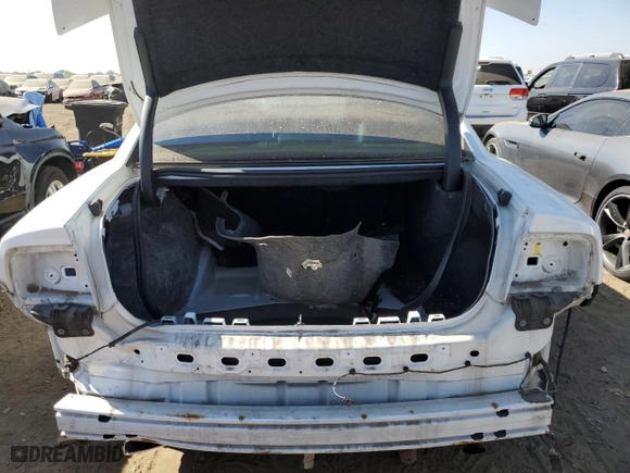 2011 Dodge Charger RT Max with VIN 2B3CM5CT5BH610920, listed as a Copart auction lot 73713394 with 136,088 mi miles and Salvage Title. Bid and sale history available at carsss.com. Image 6.