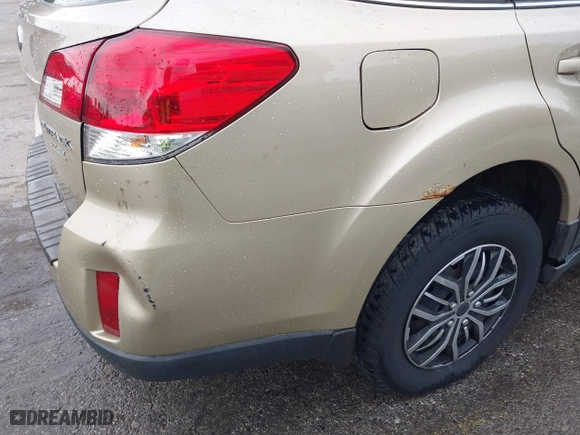 2010 Subaru Outback with VIN 4S4BRBAC5A3382010, listed as a IAAI auction lot 40393491 with 160,944 mi miles. Bid and sale history available at carsss.com. Image 22.
