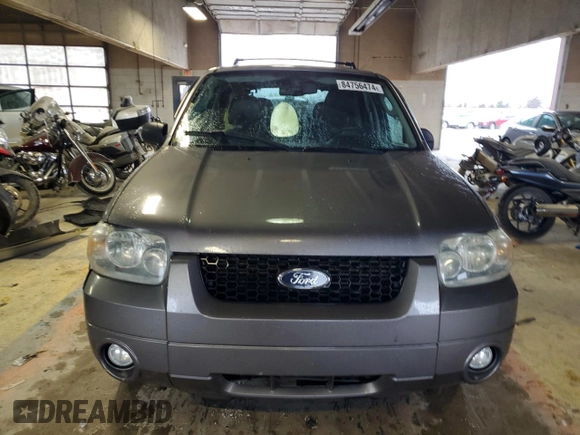 2007 Ford Escape Limited with VIN 1FMCU941X7KB98847, listed as a Copart auction lot 84756474 with 217,576 mi miles and Salvage Title. Bid and sale history available at carsss.com. Image 5.