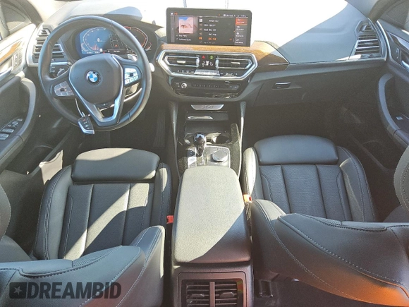 2024 BMW X4 xDrive30i z VIN 5UX33DT06R9U88255, wystawiony jako Copart lot #56604545 z przebiegiem 30 544 mil mil oraz Czysty tytuł • Clean title. Historia ofert i sprzedaży dostępna na DreamBid. Obrazek 8.