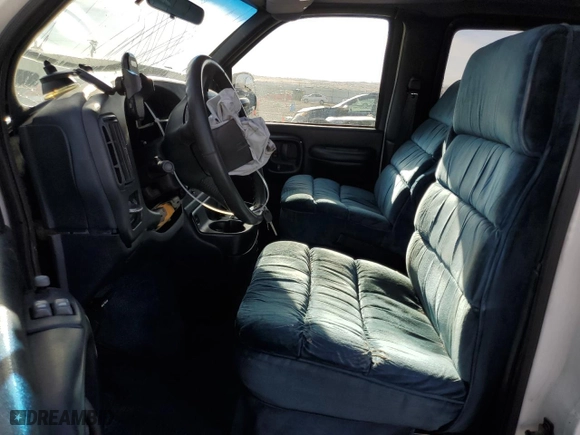 1999 GMC Savana Cargo Van YF7 Upfitter with VIN 1GDFG15RXX1161264, listed as a Copart auction lot 85604174 with 0 mi miles and Salvage Title. Bid and sale history available at carsss.com. Image 7.