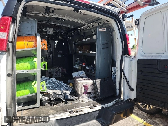 2020 Chevrolet Express Cargo with VIN 1GCWGAFP6L1186058, listed as a IAAI auction lot 42737734 with 106,149 mi miles and . Bid and sale history available at DreamBid. Image 10.