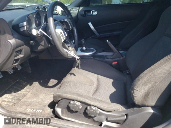 2008 Nissan 350Z with VIN JN1BZ34D48M701127, listed as a Copart auction lot 55775165 with 104,975 mi miles and Non Repairable. Bid and sale history available at carsss.com. Image 7.
