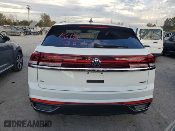 2024 Volkswagen Atlas SE with VIN 1V2LE2CA5RC201644, listed as a Copart auction lot 77458394 with 47,523 mi miles and Salvage title. Bid and sale history available at DreamBid. Image 6.
