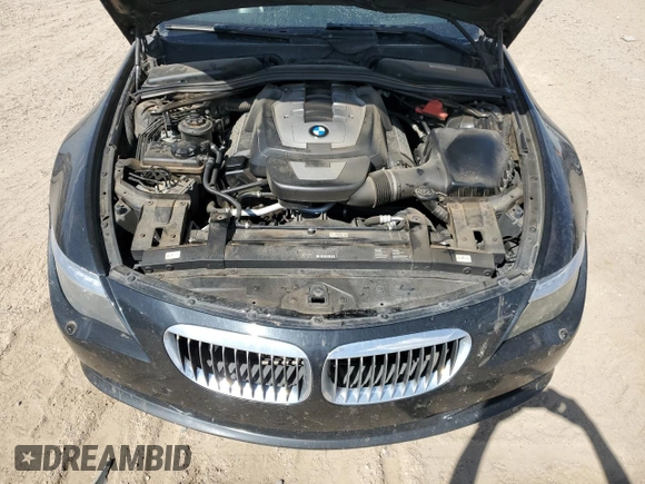 2010 BMW 6 Series 650i z VIN WBAEB5C52AC225960, wystawiony jako Copart lot #71639634 z przebiegiem 114 696 mil mil oraz Czysty tytuł • Clean title. Historia ofert i sprzedaży dostępna na DreamBid. Obrazek 11.