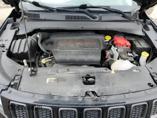 2019 Jeep Compass High Altitude z VIN 3C4NJDCB1KT761634, wystawiony jako Copart lot #56630554 z przebiegiem 71 083 mil mil oraz Nie do naprawy • Non repairable. Historia ofert i sprzedaży dostępna na DreamBid. Obrazek 13.