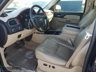2008 Chevrolet Silverado 1500 LTZ with VIN 2GCEK13Y081138631, listed as a Copart auction lot 82537884 with 208,929 mi miles and Salvage Title. Bid and sale history available at carsss.com. Image 7.