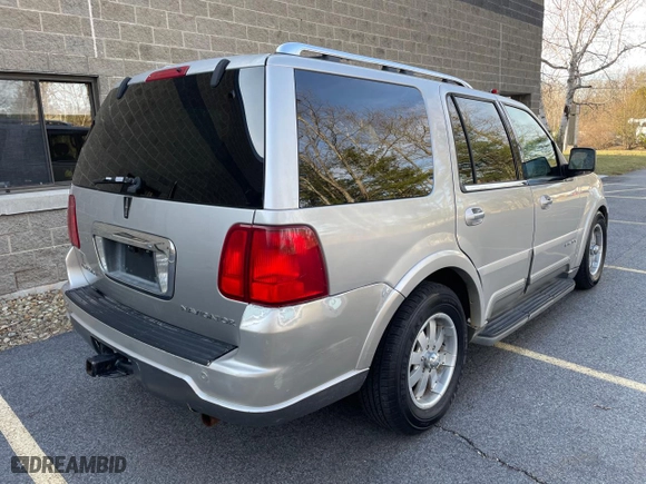 2004 Lincoln Navigator Luxury with VIN 5LMFU28R14LJ28905, listed as a Copart auction lot 50631865 with 147,454 mi miles and Clean Title. Bid and sale history available at carsss.com. Image 4.