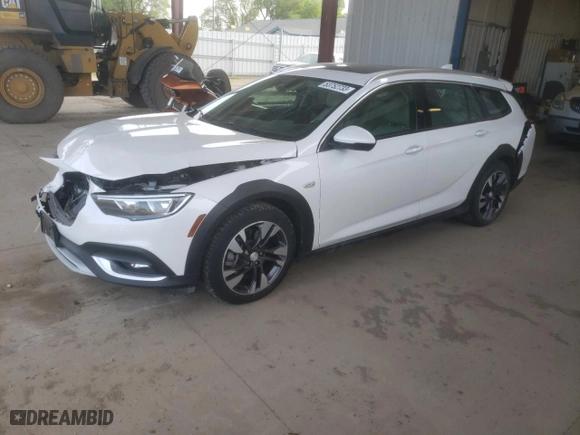 2018 Buick Regal TourX Essence with VIN W04GV8SX8J1102810, listed as a Copart auction lot 41431955 with 22,503 mi miles and Salvage Title. Bid and sale history available at carsss.com. Image 1.
