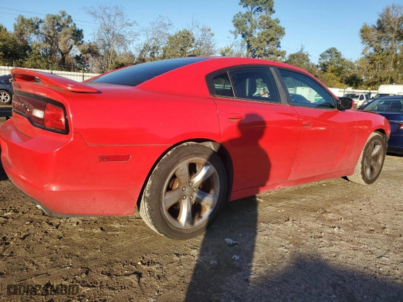 2013 Dodge Charger SXT Plus with VIN 2C3CDXHG8DH716565, listed as a Copart auction lot 80103604 with 129,959 mi miles and Salvage Title. Bid and sale history available at carsss.com. Image 3.