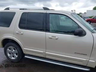 2005 Ford Explorer z VIN 1FMDU75K75ZA57352, wystawiony jako IAAI lot #42134980 z przebiegiem Nie podano mil oraz . Historia ofert i sprzedaży dostępna na DreamBid. Obrazek 14.