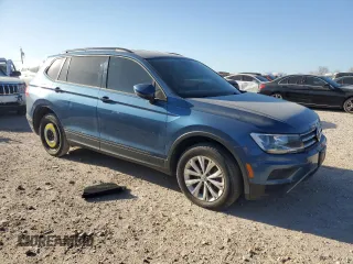 2020 Volkswagen Tiguan S z VIN 3VV1B7AX2LM059587, wystawiony jako Copart lot #48564695 z przebiegiem 178 661 mil mil oraz Czysty tytuł • Clean title. Historia ofert i sprzedaży dostępna na DreamBid. Obrazek 4.