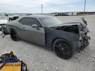 2019 Dodge Challenger R/T z VIN 2C3CDZBT2KH550896, wystawiony jako Copart lot #52299865 z przebiegiem 113 772 mil mil oraz Szkoda całkowita • Salvage title. Historia ofert i sprzedaży dostępna na DreamBid. Obrazek 4.