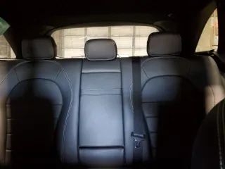 2020 Mercedes-Benz GLC 300 z VIN WDC0G8EB4LF724189, wystawiony jako Copart lot #57593845 z przebiegiem 69 767 mil mil oraz Szkoda całkowita • Salvage title. Historia ofert i sprzedaży dostępna na DreamBid. Obrazek 10.