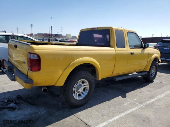 2002 Ford Ranger XL Fleet with VIN 1FTYR44V72PB22855, listed as a Copart auction lot 46700645 with 261,126 mi miles and Salvage Title. Bid and sale history available at carsss.com. Image 3.