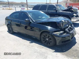 2011 BMW 3 Series 328i z VIN WBAPH5C51BA441464, wystawiony jako IAAI lot #42265316 z przebiegiem Nie podano mil oraz . Historia ofert i sprzedaży dostępna na DreamBid. Obrazek 1.