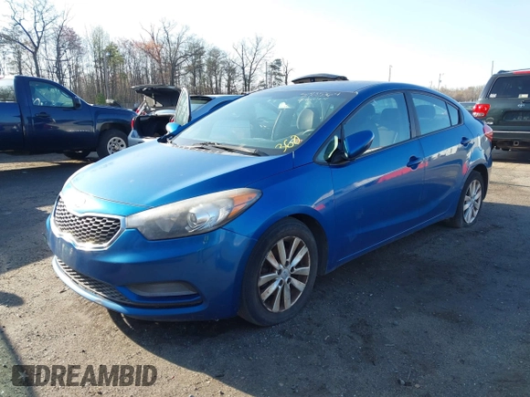 2015 Kia Forte LX with VIN KNAFX4A62F5269299, listed as a IAAI auction lot 41935364 with 380,005 mi miles and . Bid and sale history available at carsss.com. Image 2.