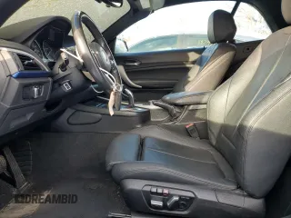2017 BMW M2 z VIN WBA2L3C55HV667148, wystawiony jako Copart lot #88339095 z przebiegiem 102 647 mil mil oraz Szkoda całkowita • Salvage title. Historia ofert i sprzedaży dostępna na DreamBid. Obrazek 7.