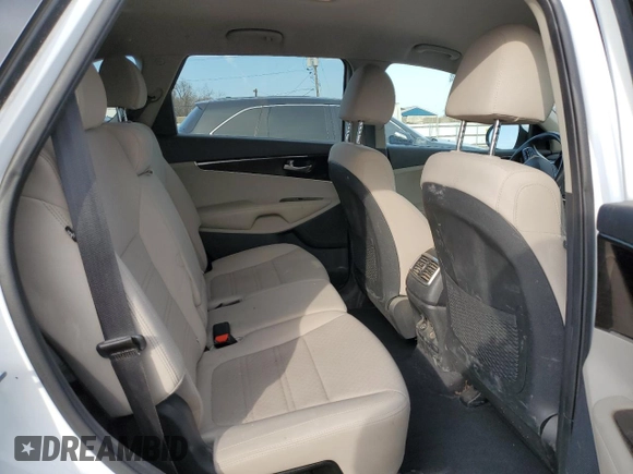 2019 Kia Sorento LX V6 with VIN 5XYPGDA5XKG506332, listed as a Copart auction lot 50985635 with 81,238 mi miles and Salvage Title. Bid and sale history available at carsss.com. Image 11.