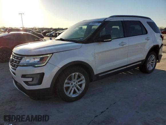 2017 Ford Explorer XLT with VIN 1FM5K7D86HGC65626, listed as a Copart auction lot 46083775 with 118,455 mi miles and Salvage Title. Bid and sale history available at carsss.com. Image 1.