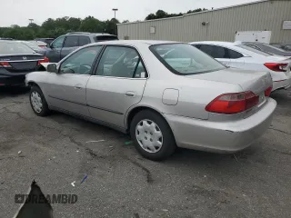 1998 Honda Accord LX with VIN 1HGCG5545WA172773, listed as a Copart auction lot 63660514 with 255,670 mi miles and Salvage title. Bid and sale history available at DreamBid. Image 2.