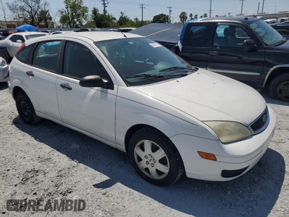 2005 Ford Focus S with VIN 3FAFP37N65R120732, listed as a Copart auction lot 52451995 with 118,612 mi miles and Clean Title. Bid and sale history available at carsss.com. Image 4.