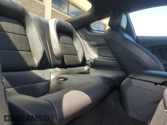 2023 Ford Mustang EcoBoost z VIN 1FA6P8TH6P5108356, wystawiony jako Copart lot #55963005 z przebiegiem 49 336 mil mil oraz Szkoda całkowita • Salvage title. Historia ofert i sprzedaży dostępna na DreamBid. Obrazek 10.