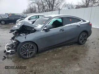 2020 BMW 2 Series 228i xDrive z VIN WBA73AK04L7G17051, wystawiony jako Copart lot #45010915 z przebiegiem Nie podano mil oraz Szkoda całkowita • Salvage title. Historia ofert i sprzedaży dostępna na DreamBid. Obrazek 1.