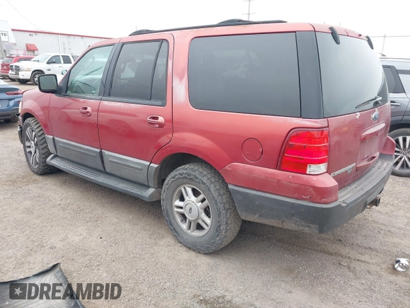 2004 Ford Expedition Special Service with VIN 1FMPU15L44LB86041, listed as a IAAI auction lot 41411675 with 1 mi miles. Bid and sale history available at carsss.com. Image 3.
