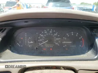 2000 Toyota Camry CE z VIN 4T1BG22K0YU708702, wystawiony jako Copart lot #56755285 z przebiegiem 318 734 mil mil oraz Szkoda całkowita • Salvage title. Historia ofert i sprzedaży dostępna na DreamBid. Obrazek 9.