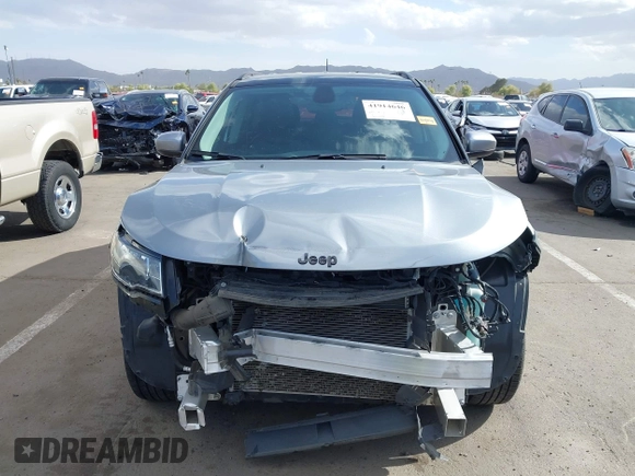 2021 Jeep Compass Altitude with VIN 3C4NJCBB3MT560123, listed as a IAAI auction lot 41914646 with 61,155 mi miles. Bid and sale history available at carsss.com. Image 13.
