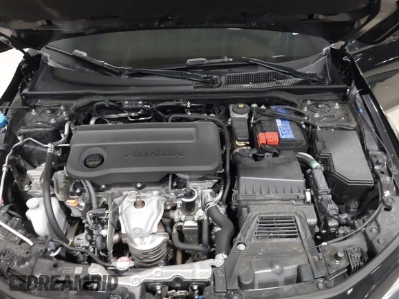 2025 Honda Civic Sport with VIN 2HGFE2F57SH537118, listed as a IAAI auction lot 41853084 with 16,684 mi miles and . Bid and sale history available at DreamBid. Image 10.