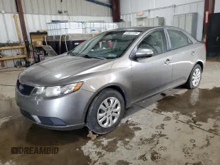 2010 Kia Forte EX with VIN KNAFU4A29A5047230, listed as a Copart auction lot 52601125 with 181,784 mi miles and Clean Title. Bid and sale history available at carsss.com. Image 1.