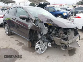2019 Honda HR-V EX with VIN 3CZRU5H55KM718842, listed as a IAAI auction lot 42022063 with 59,610 mi miles. Bid and sale history available at carsss.com. Image 1.