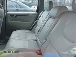 2005 Volvo V70 z VIN YV1SW592152519914, wystawiony jako IAAI lot #41966142 z przebiegiem 90 253 mil mil oraz . Historia ofert i sprzedaży dostępna na DreamBid. Obrazek 8.