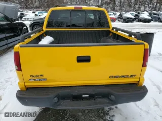2002 Chevrolet S-10 LS with VIN 1GCDT13W32K235529, listed as a Copart auction lot 51673515 with NaN miles and Salvage Title. Bid and sale history available at carsss.com. Image 6.