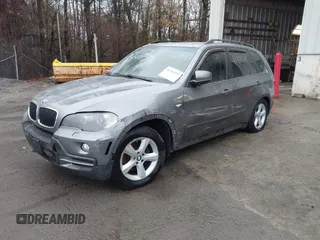 2007 BMW X5 3.0si z VIN 5UXFE43527L018565, wystawiony jako IAAI lot #41832826 z przebiegiem 160 845 mil mil oraz . Historia ofert i sprzedaży dostępna na DreamBid. Obrazek 2.