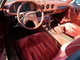 1982 Datsun 280ZX z VIN JN1HZ04S9CX450233, wystawiony jako Copart lot #88735675 z przebiegiem 137 235 mil mil oraz Tytuł czysty. Historia ofert i sprzedaży dostępna na DreamBid. Obrazek 8.