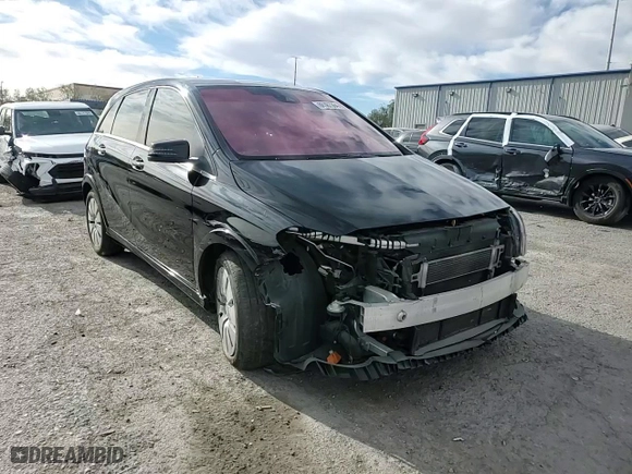 2015 Mercedes-Benz B-Class with VIN WDDVP9ABXFJ004622, listed as a Copart auction lot 86382364 with 67,755 mi miles and Salvage Title. Bid and sale history available at carsss.com. Image 15.