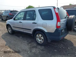 2005 Honda CR-V LX z VIN SHSRD78565U332594, wystawiony jako IAAI lot #42408771 z przebiegiem 220 919 mil mil oraz . Historia ofert i sprzedaży dostępna na DreamBid. Obrazek 3.