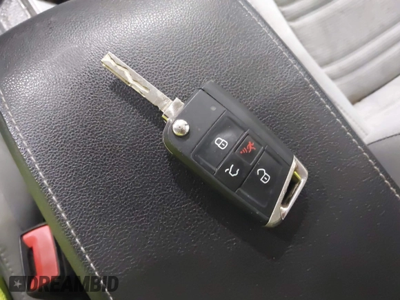 2022 Volkswagen Tiguan S z VIN 3VV0B7AX2NM042934, wystawiony jako IAAI lot #42172199 z przebiegiem 71 367 mil mil oraz . Historia ofert i sprzedaży dostępna na DreamBid. Obrazek 11.