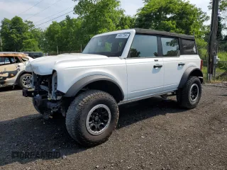 2021 Ford Bronco z VIN 1FMDE5DH7MLA97679, wystawiony jako Copart lot #59857284 z przebiegiem 33 155 mil mil oraz Szkoda całkowita • Salvage title. Historia ofert i sprzedaży dostępna na DreamBid. Obrazek 1.